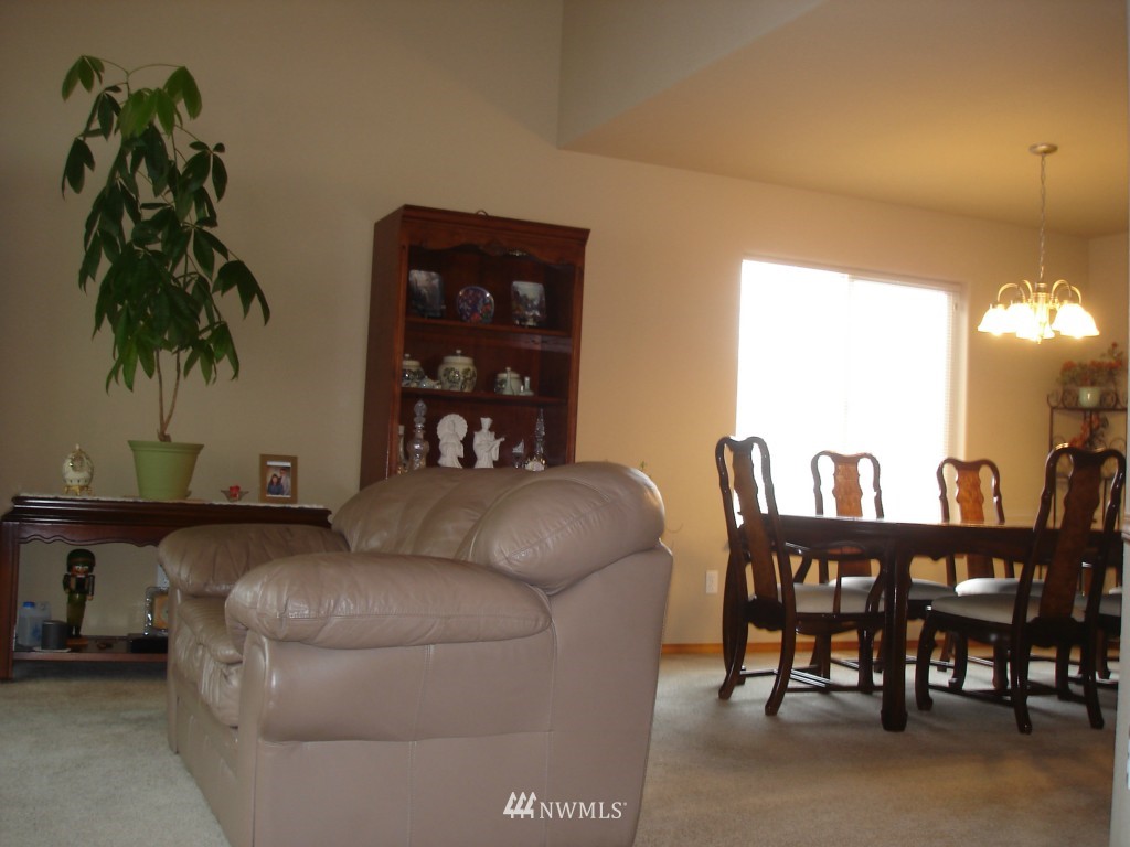 17437 Furman Street Southwest Rochester, WA 98579 - Photo 5 of 15