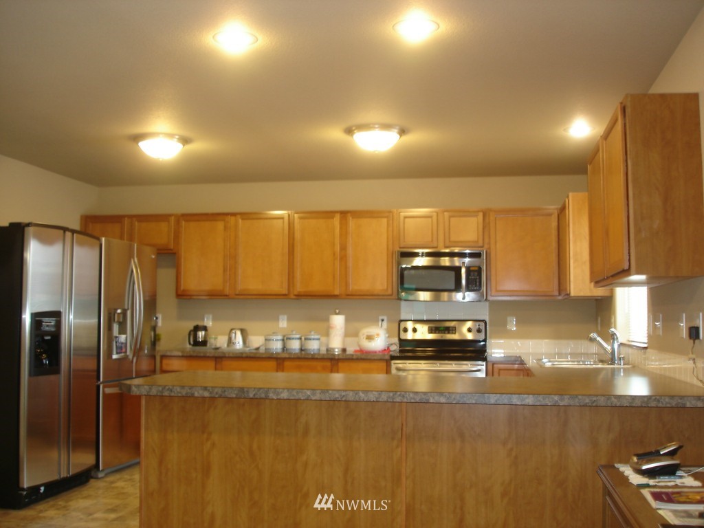 17437 Furman Street Southwest Rochester, WA 98579 - Photo 8 of 15