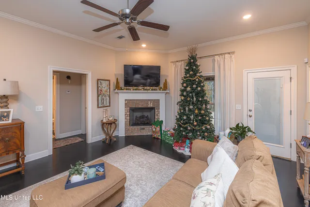 $289,900 | 256 Chartleigh Circle, Canton, MS 39046