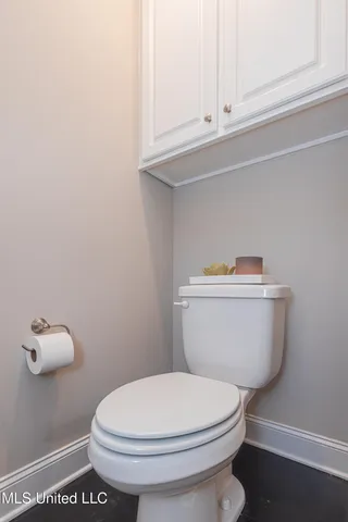 $289,900 | 256 Chartleigh Circle, Canton, MS 39046