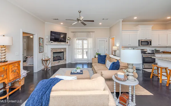 $289,900 | 256 Chartleigh Circle, Canton, MS 39046