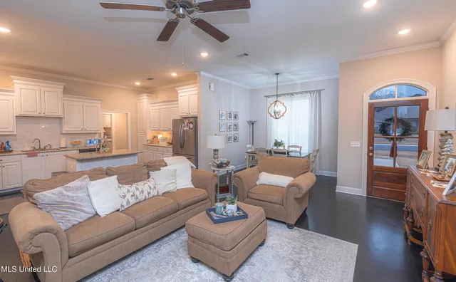 $289,900 | 256 Chartleigh Circle, Canton, MS 39046