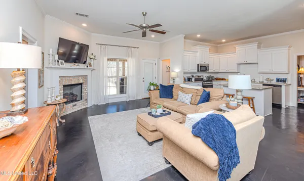 $289,900 | 256 Chartleigh Circle, Canton, MS 39046