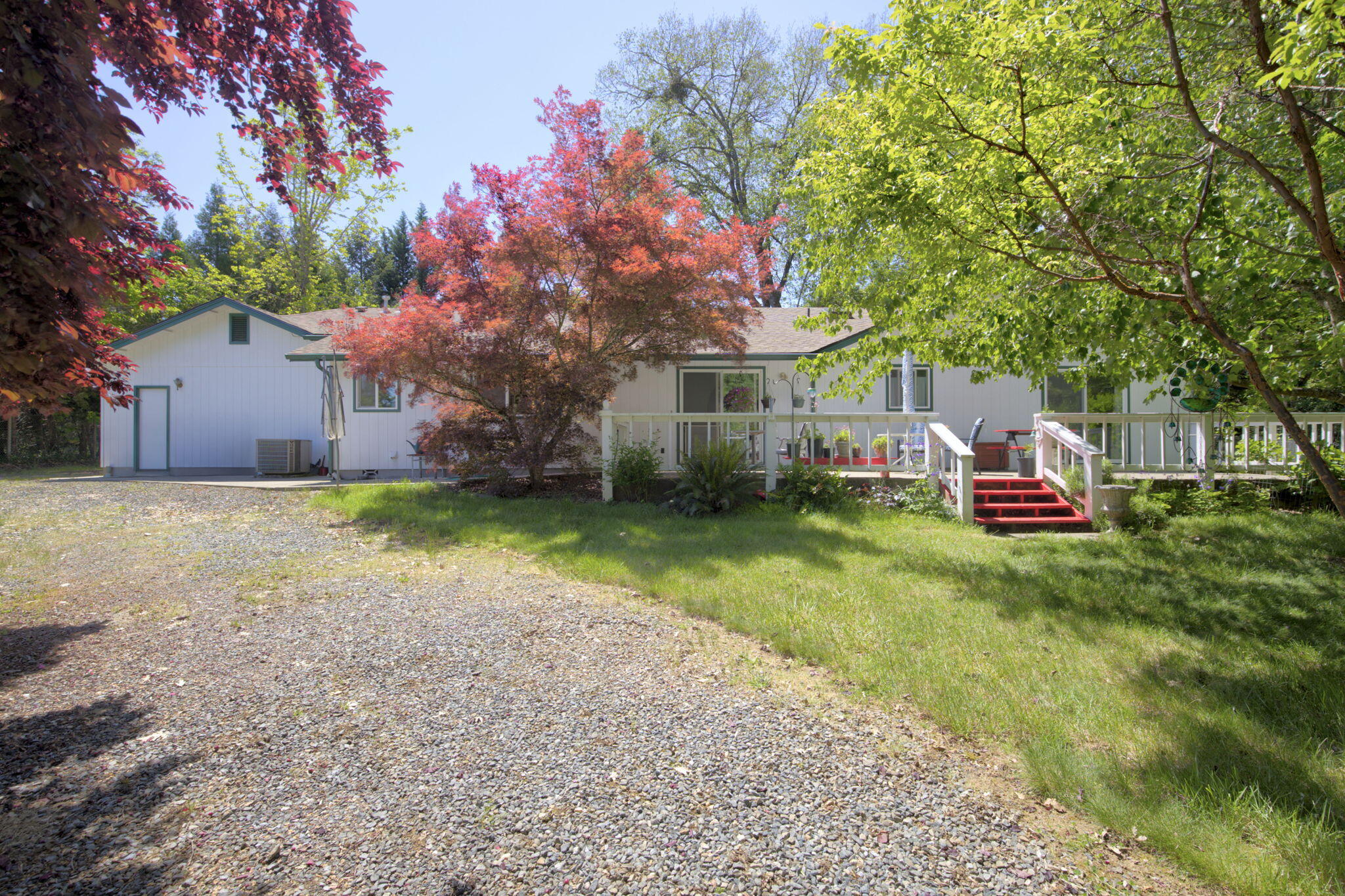 258 Walker Road Grants Pass, OR 97527 - Photo 24 of 42 Gallery Image 24