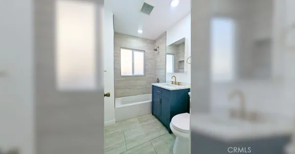 $3,028 | 233 West I Street, Unit 1, Ontario, CA 91762