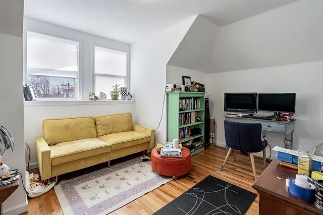 $4,400 | 977 Summit Avenue, Unit 2, Jersey City, NJ 07307