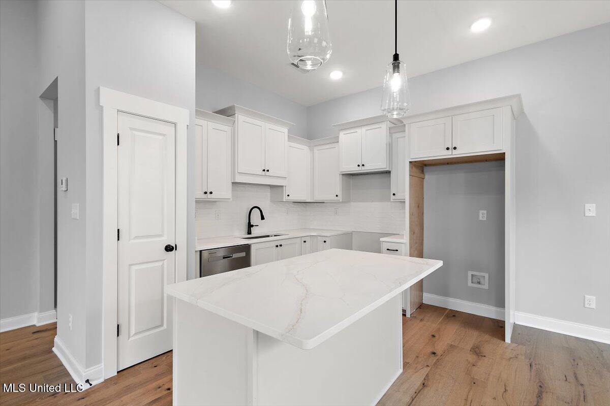 811 Coahoma Court Nesbit, MS 38651 - Photo 12 of 32 Isola