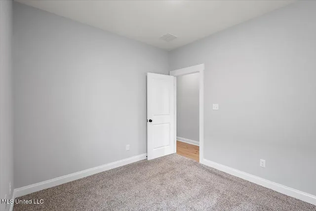 $365,900 | 811 Coahoma Court, Nesbit, MS 38651