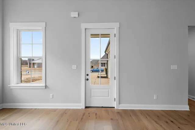 $365,900 | 811 Coahoma Court, Nesbit, MS 38651