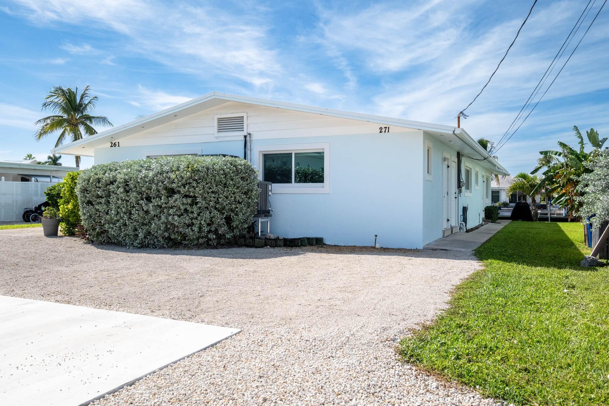 261-271 9th Street Key Colony Beach, FL 33051 - Photo 32 of 68 271 9th Parking
