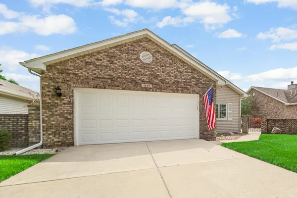 $280,000 | 1659 Redbud Drive, Hobart, IN 46342