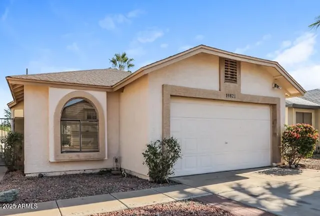 $1,795 | 19821 North 47th Lane, Glendale, AZ 85308