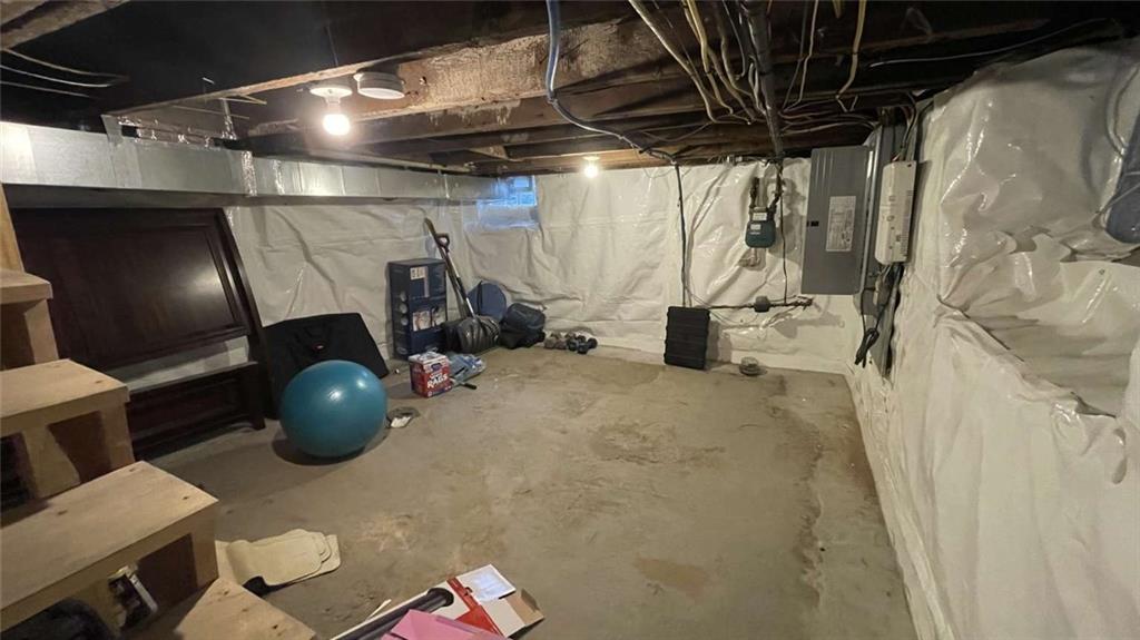 615 Tripoli Street Pittsburgh, PA 15212 - Photo 19 of 25 a water heater room