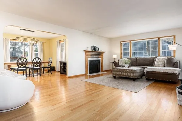 $225,000 | 925 Westchester Drive, Rockford, IL 61107
