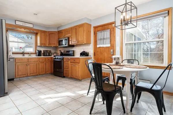 $225,000 | 925 Westchester Drive, Rockford, IL 61107