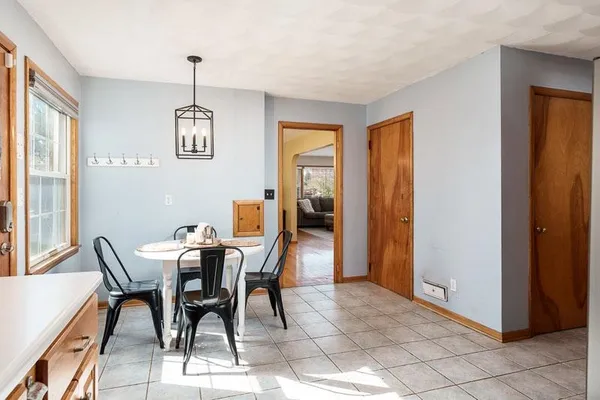 $225,000 | 925 Westchester Drive, Rockford, IL 61107