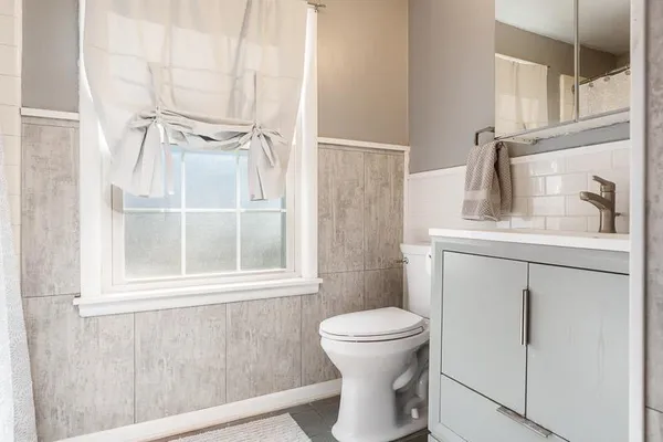 $225,000 | 925 Westchester Drive, Rockford, IL 61107