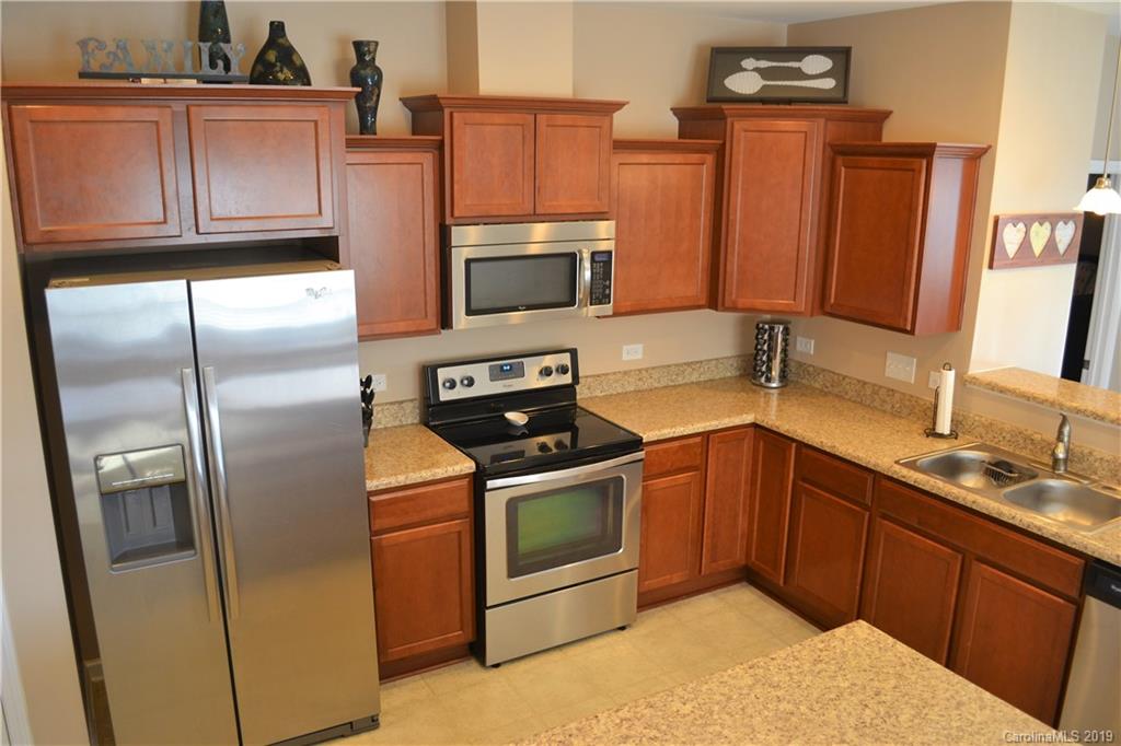 13738 Porter Creek Road Charlotte, NC 28262 - Photo 8 of 38 Gallery Image 8