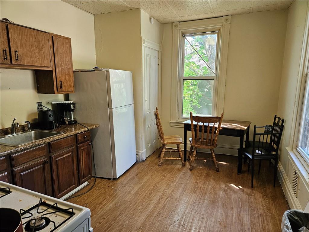 742 Chartiers Avenue McKees Rocks, PA 15136 - Photo 9 of 13