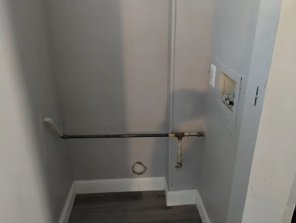 $1,500 | 316 East 107th Street, Chicago, IL 60628