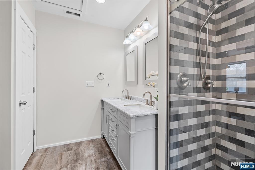 111 Doty Road Oakland, NJ 07436 - Photo 29 of 41