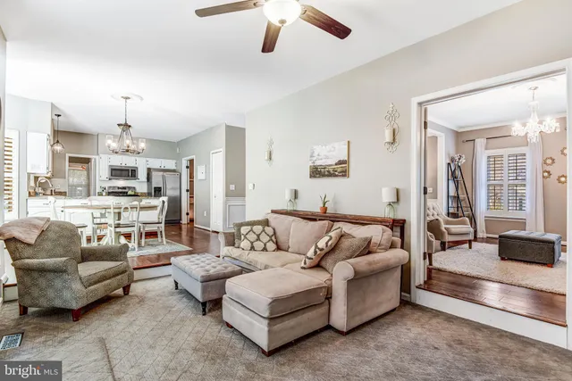 $924,900 | 15277 Surrey House Way, Centreville, VA 20120