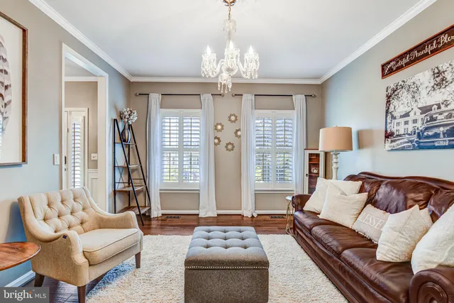 $924,900 | 15277 Surrey House Way, Centreville, VA 20120