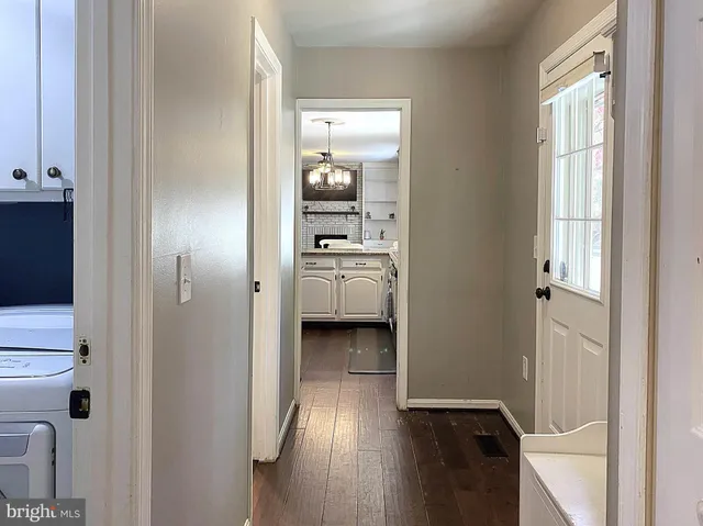 $924,900 | 15277 Surrey House Way, Centreville, VA 20120