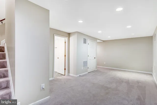 $924,900 | 15277 Surrey House Way, Centreville, VA 20120