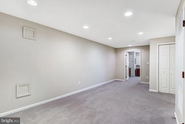 $924,900 | 15277 Surrey House Way, Centreville, VA 20120