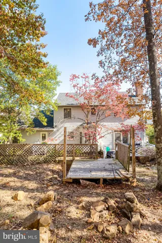 $924,900 | 15277 Surrey House Way, Centreville, VA 20120