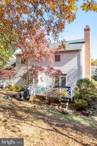 $924,900 | 15277 Surrey House Way, Centreville, VA 20120