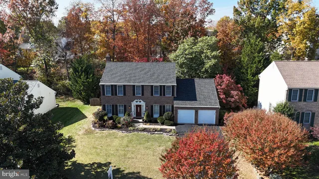 $924,900 | 15277 Surrey House Way, Centreville, VA 20120