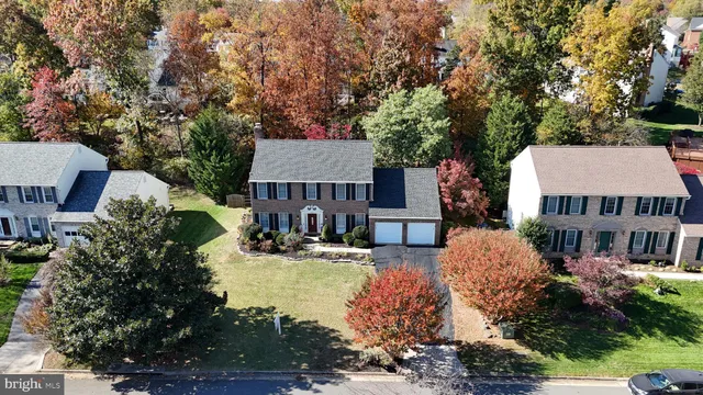 $924,900 | 15277 Surrey House Way, Centreville, VA 20120