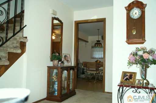 1 Oak Tree Road Monmouth Junction, NJ 08852 - Photo 8 of 8 Gallery Image 8