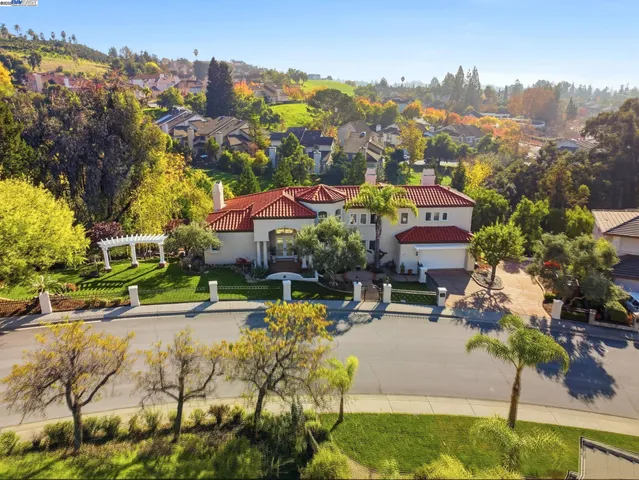 $4,888,888 | 61 Montclaire Drive, Fremont, CA 94539