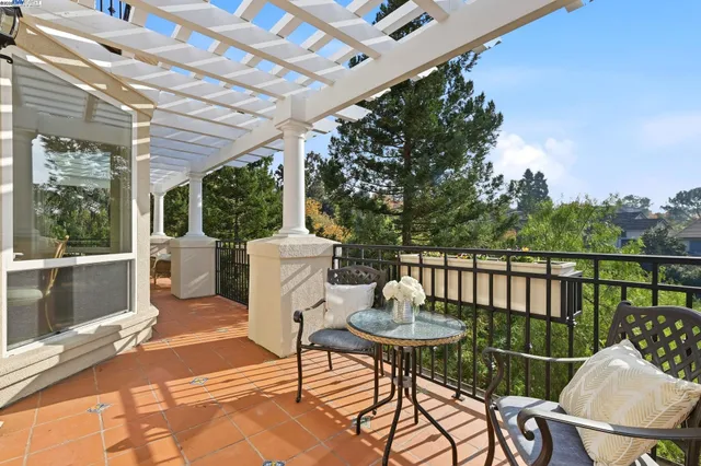 $4,888,888 | 61 Montclaire Drive, Fremont, CA 94539