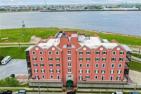 $550,000 | 330 Morgan Street, Unit 606, New Orleans, LA 70114