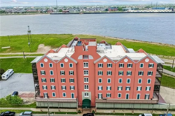 $550,000 | 330 Morgan Street, Unit 606, New Orleans, LA 70114