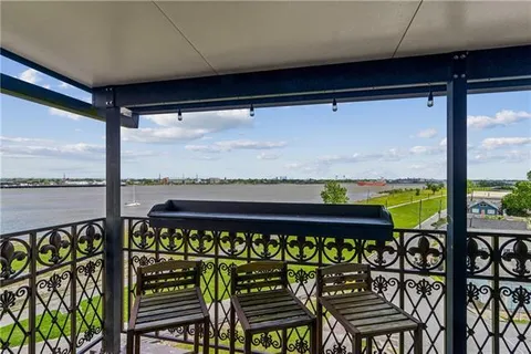 $550,000 | 330 Morgan Street, Unit 606, New Orleans, LA 70114