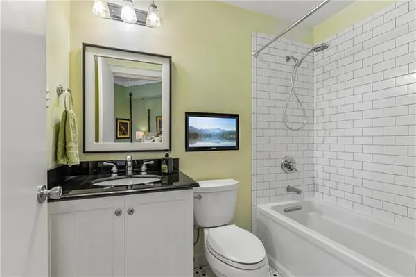 $550,000 | 330 Morgan Street, Unit 606, New Orleans, LA 70114
