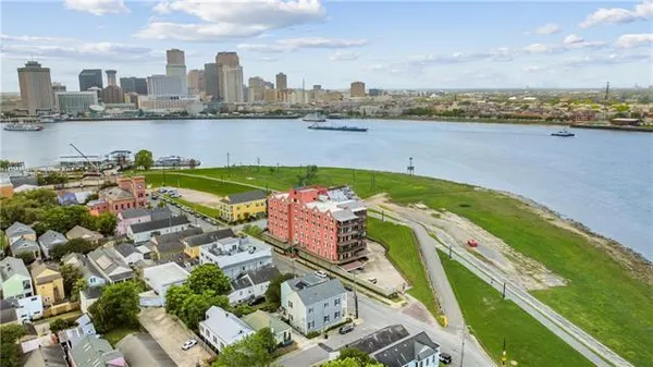 $550,000 | 330 Morgan Street, Unit 606, New Orleans, LA 70114