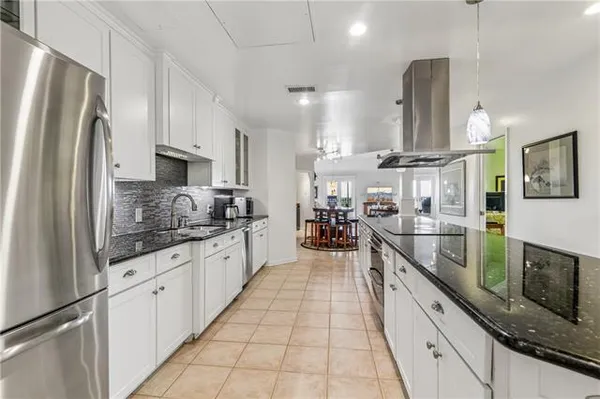 $550,000 | 330 Morgan Street, Unit 606, New Orleans, LA 70114