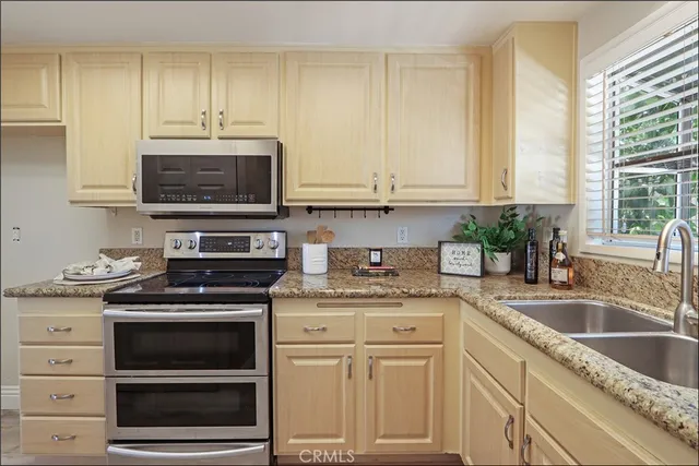 $615,000 | 53 Briarwood Lane, Aliso Viejo, CA 92656