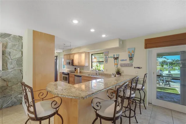 $525,000 | 120 Villa Drive, Unit 120, Osprey, FL 34229