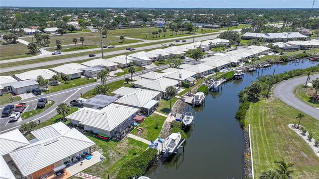 $525,000 | 120 Villa Drive, Unit 120, Osprey, FL 34229