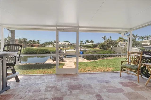 $525,000 | 120 Villa Drive, Unit 120, Osprey, FL 34229