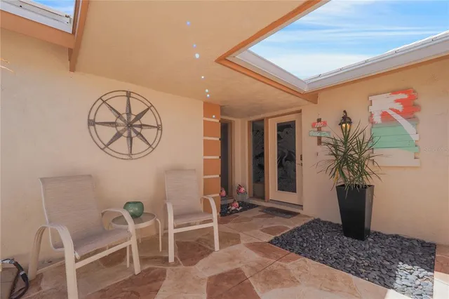 $525,000 | 120 Villa Drive, Unit 120, Osprey, FL 34229