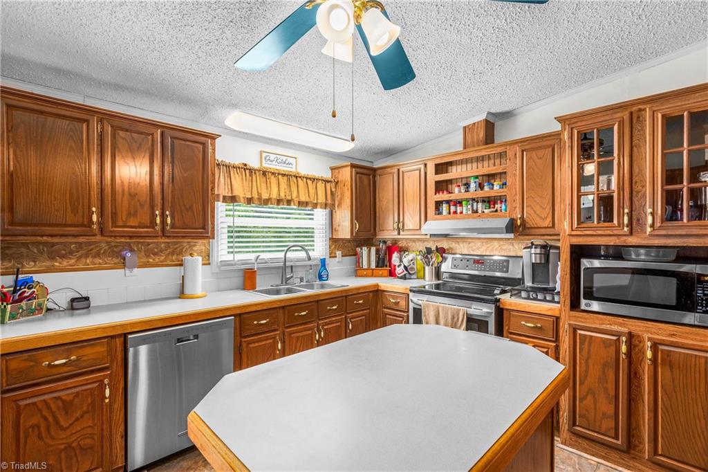 2712 Sloan's Mill Road Hamptonville, NC 27020 - Photo 14 of 46