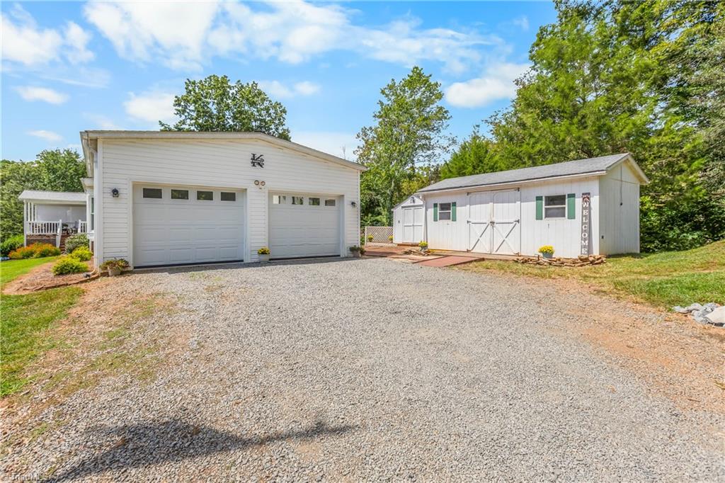 2712 Sloan's Mill Road Hamptonville, NC 27020 - Photo 45 of 46